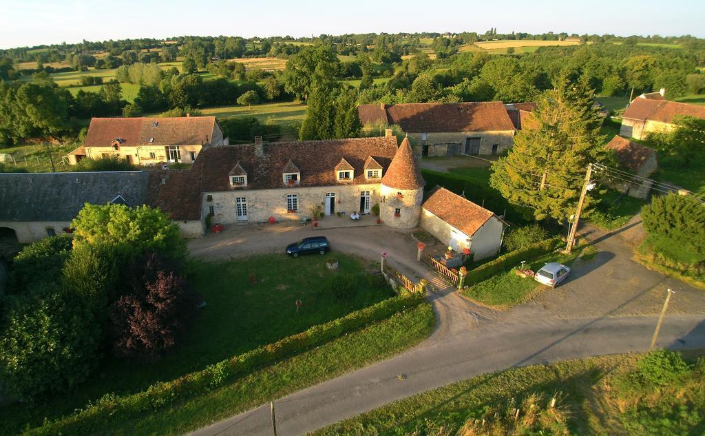 Apartamento Manoir de Rouillé Saint-Aubin-d'Appenai Exterior foto