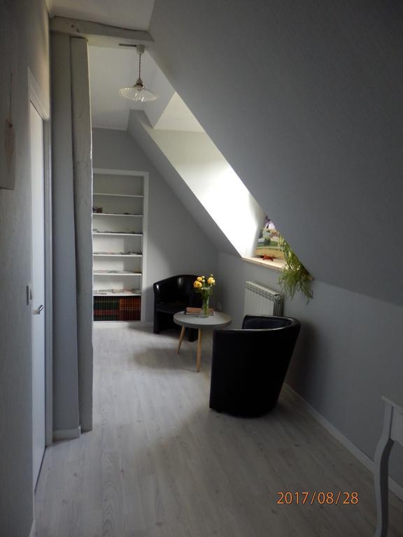 Apartamento Manoir de Rouillé Saint-Aubin-d'Appenai Exterior foto