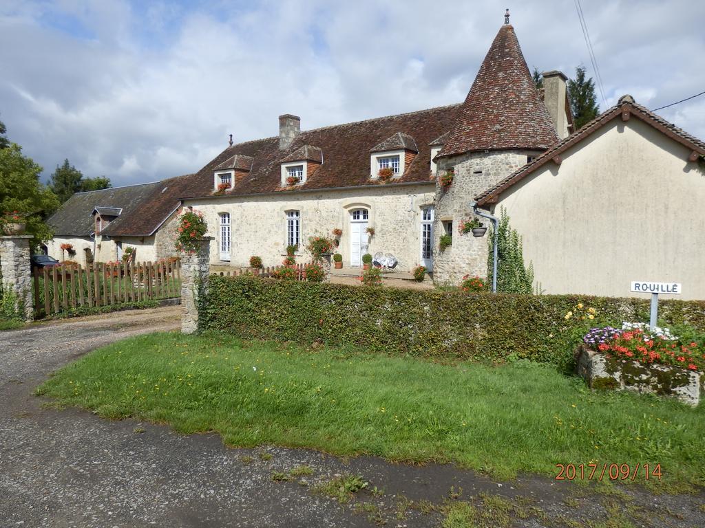 Apartamento Manoir de Rouillé Saint-Aubin-d'Appenai Exterior foto